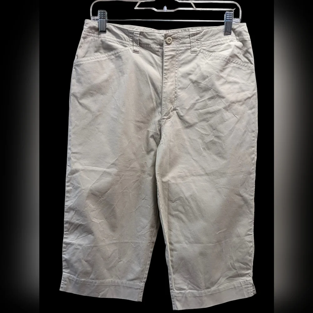 White Stag Stretch Classic Tan Khaki Chinos Bermudas/Capris- Size 10